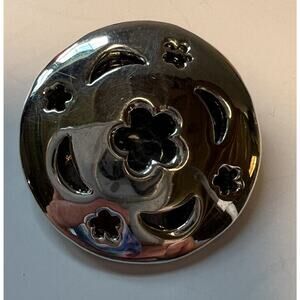 Pin Dan craft Silver tone Round Pin Half Moons Clover Leaves Safety Clasp 1" Dia